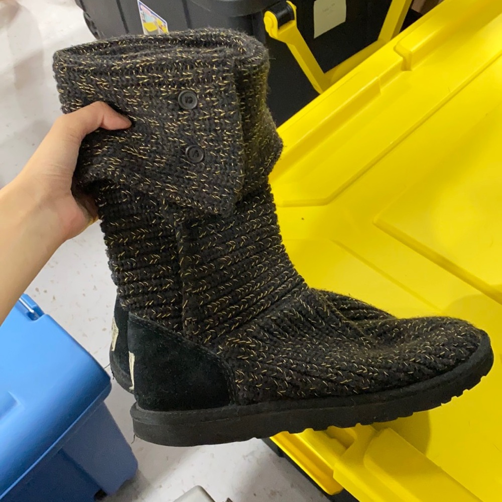 Ugg knit boots